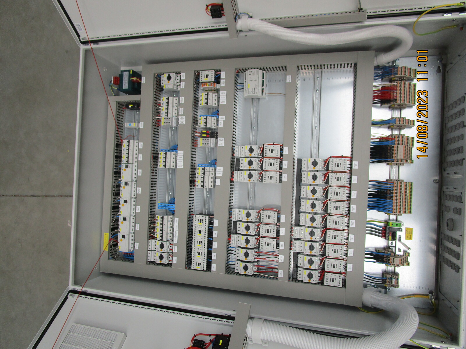 Control cab. Rearing UV-S630 2R/4T